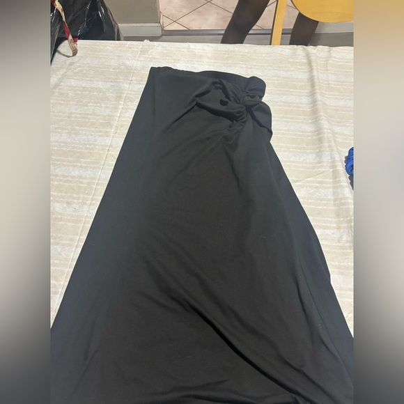 SHEIN Black Maxi Skirt with Knot Detail - Picture 2 of 2